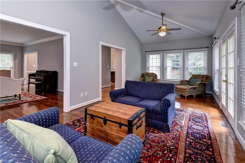 114 Greenway Circle, James City County, VA 23188 | Slideshow Image #10