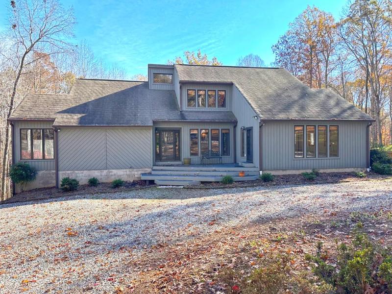 1506 Shields Circle, Farmville, VA 23901