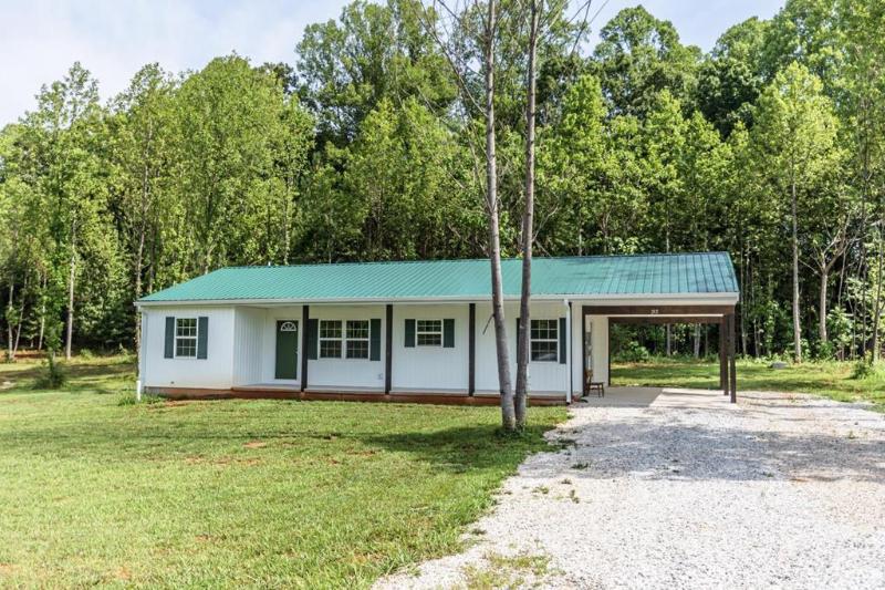 212 Cornfield Lane, Appomattox, VA 24522